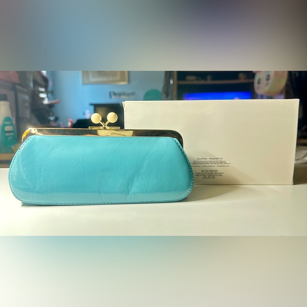 Miu Miu Sky Blue or Turquoise Patent Faux Leather Clutch with Gold Chain GWP NWB - Picture 9 of 15